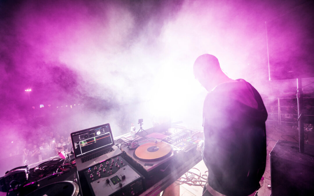 Six Easy Steps to Start Selling Band Videos Today