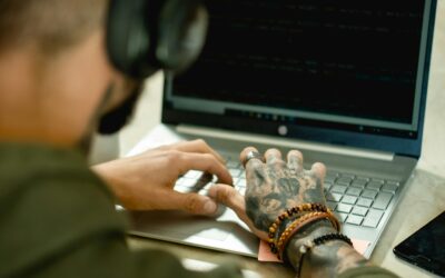 Simple Tips for Building Your Contact List at Gigs